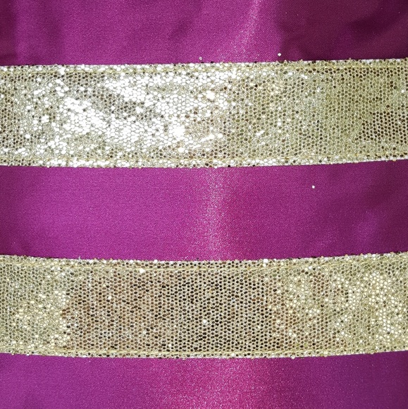 Pink and Gold Sparkly Strips Tote. - Picture 2 of 3